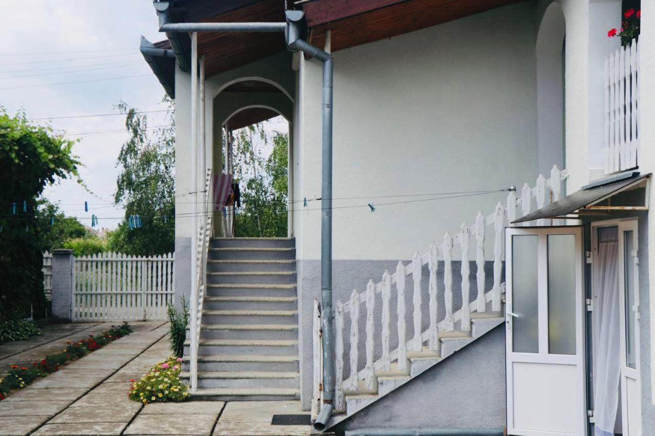 Садиба Анна - Термальні Води Косино Zapson Exterior foto